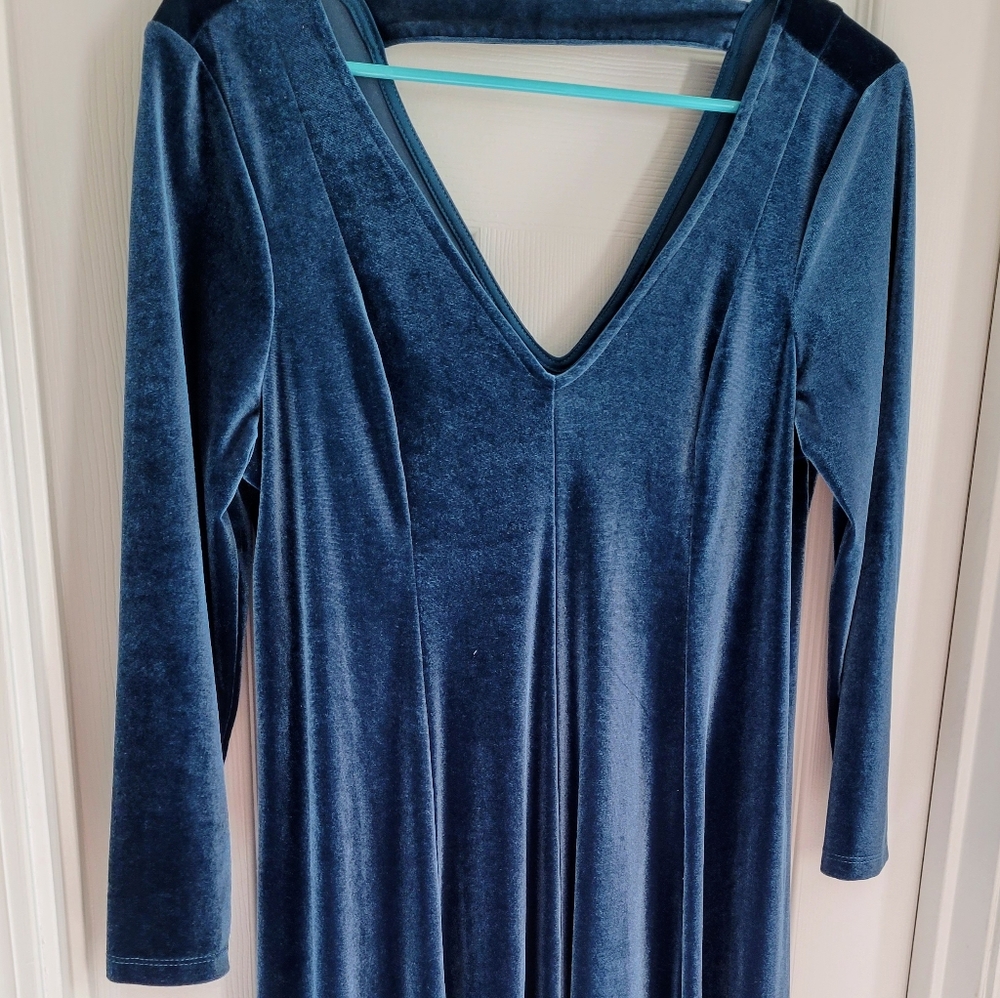 Torrid Size 0 Teal Velvet Fluted Dress